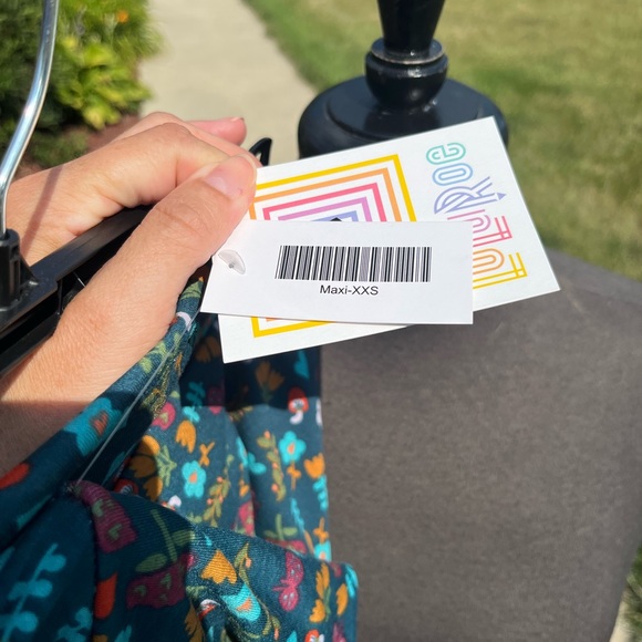 New lot of two maxi skirts LuLaRoe xs and xxs - Picture 3 of 7